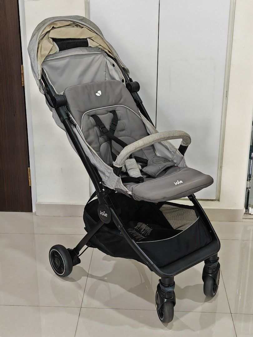 Aeroplane stroller 2025