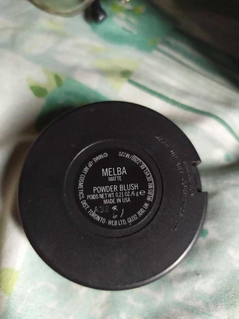 MAC Foundation Powder + Shawill Matte Lipstick (Category: Makeup) located in Quezon City. Submitted by smilesalwayz (Listing ID 1315119353, Image 3). Description: barely used, good as new hindi ako ma make-up, tried it once then no more given as a gift last December 2023 location pasig sf care of buyer .