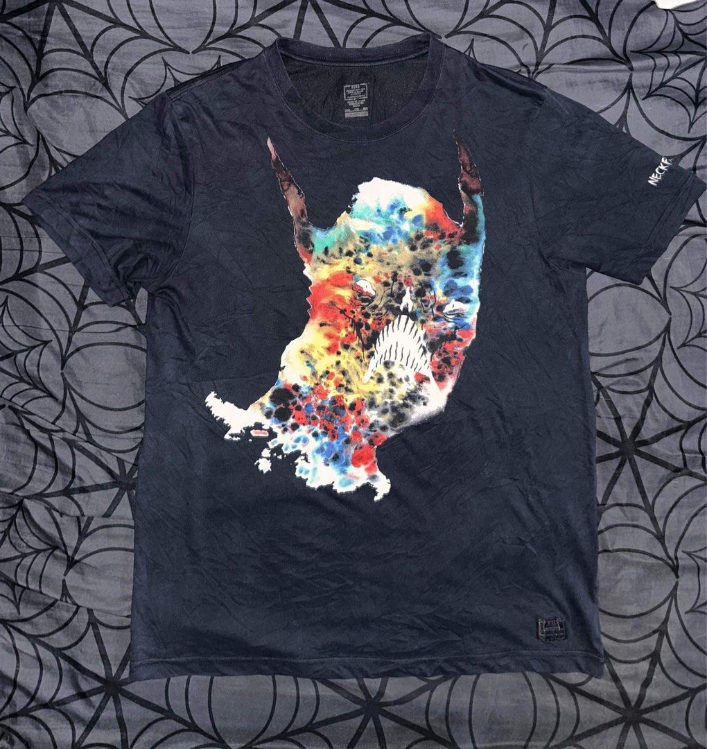 Nike t shirt travis scott style (Category: Tshirts & Polo Shirts ) located in Zamboanga. Submitted by rafski (Listing ID 1314993124, Image 1). Description: 9/10 good condition Fits XXL L 30in W 19 in Shipping via JnT Zamboanga city area +SF .