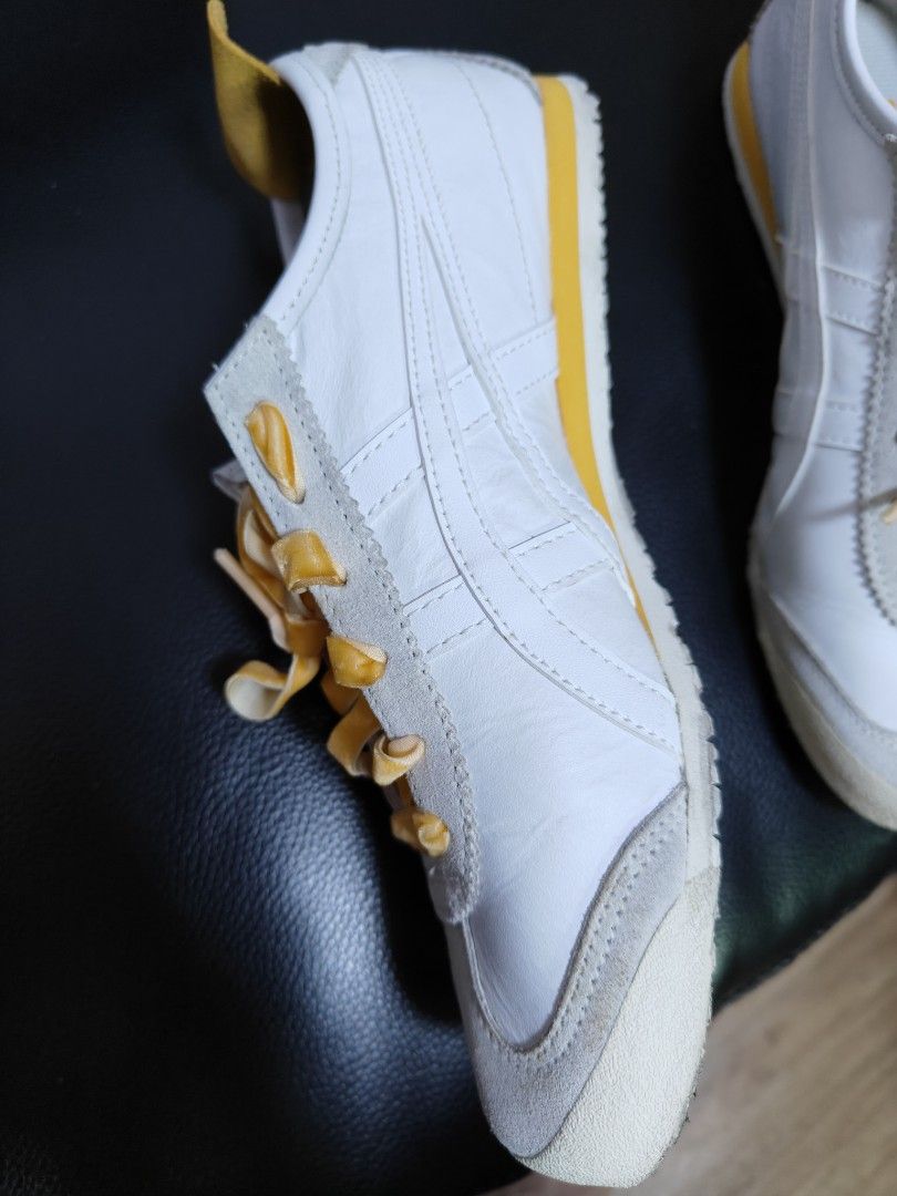 Onitsuka Tiger Mexico 66 (Category: Sneakers) located in Singapore. Submitted by eugene_hii (Listing ID 1315113382, Image 5). Description: This sneaker not suit to my GF foot size. and she wear around 5-10 times. previously bought TH4500 Thai batt..