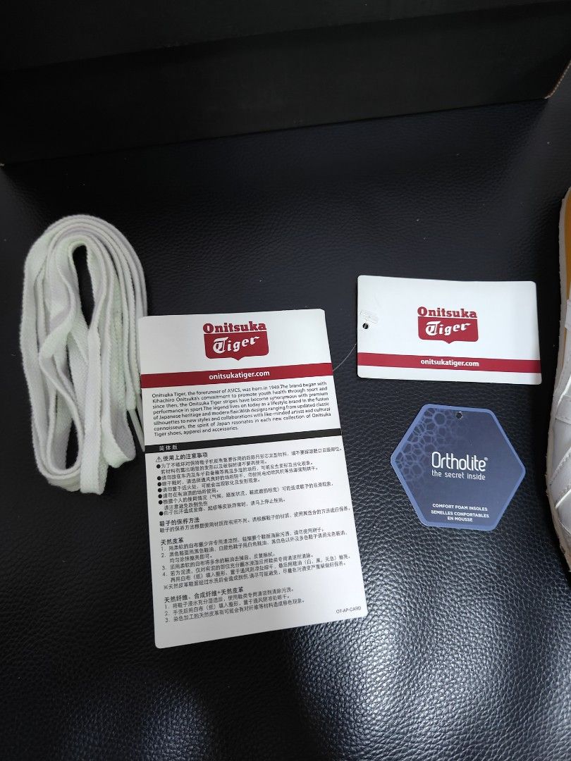 Onitsuka Tiger Mexico 66 (Category: Sneakers) located in Singapore. Submitted by eugene_hii (Listing ID 1315113382, Image 3). Description: This sneaker not suit to my GF foot size. and she wear around 5-10 times. previously bought TH4500 Thai batt..