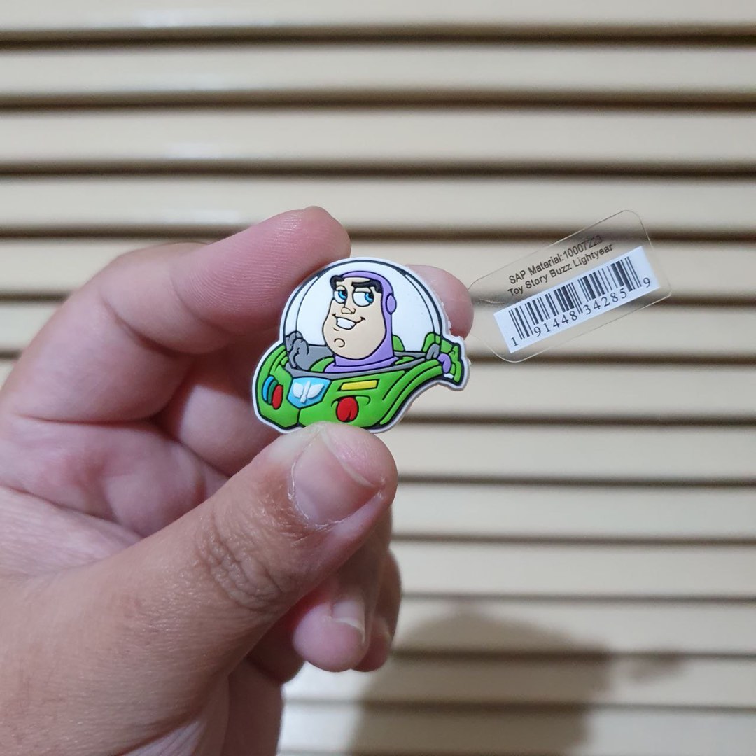 Buzz lightyear jibbitz shop