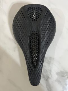 （分類：）位於 。 由 karthde 提交（商品編號 1314947118，圖片 1）。簡介： 。