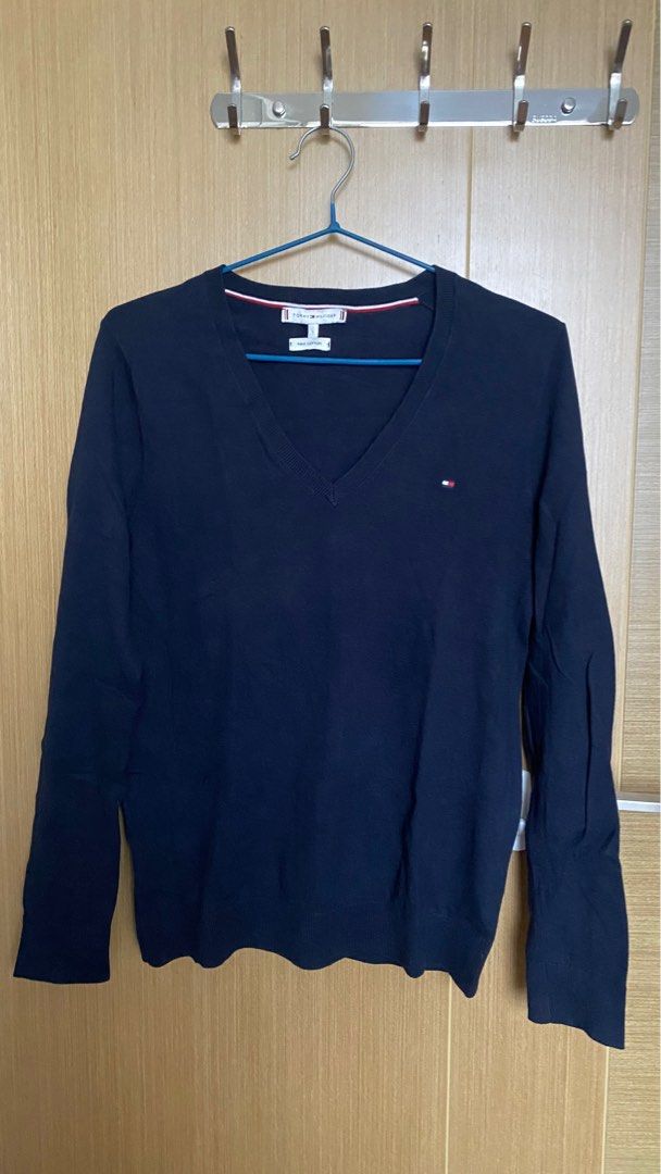 Tommy Hilfiger sweater Carousell