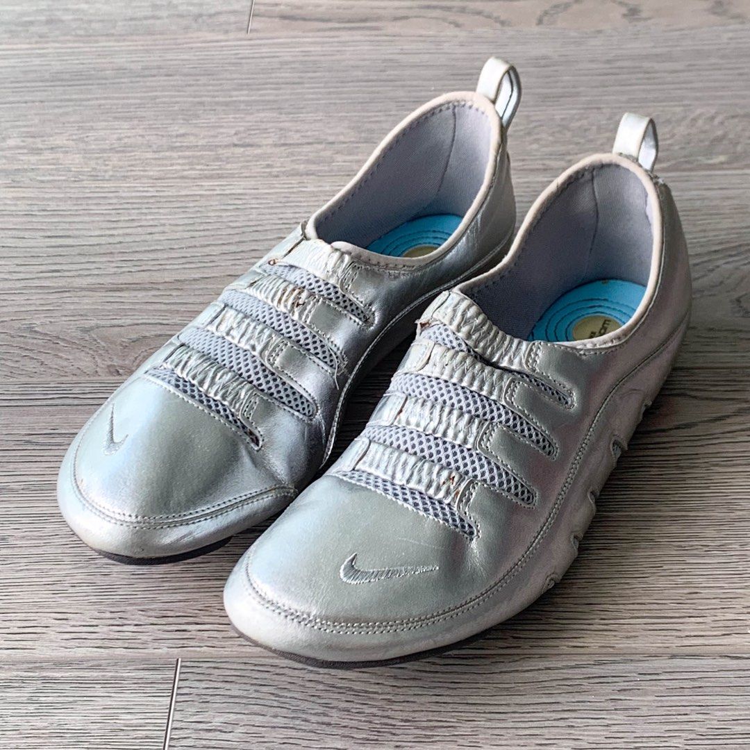 Vintage Nike Air Vanessa Slip On (Category: Shoes) located in Toronto. Submitted by olivekim (Listing ID 1314943417, Image 1). Description: Vintage Nike Air Vanessa Slip On - 100% authentic - US 6.5 / UK 4 size .