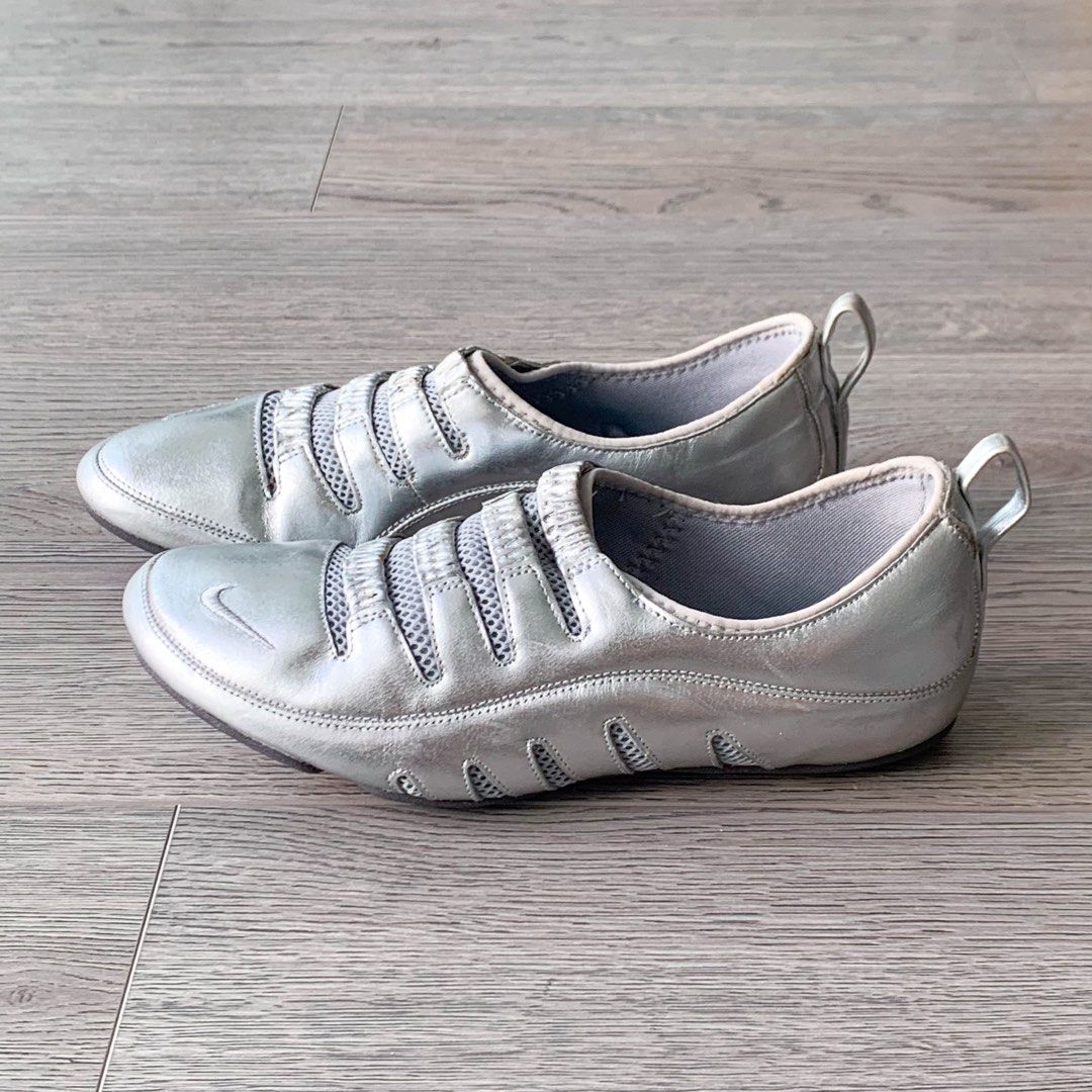Vintage Nike Air Vanessa Slip On (Category: Shoes) located in Toronto. Submitted by olivekim (Listing ID 1314943417, Image 2). Description: Vintage Nike Air Vanessa Slip On - 100% authentic - US 6.5 / UK 4 size .