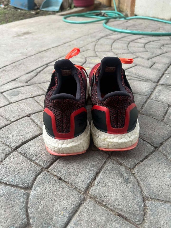 Adidas Ultraboost 2.0 Solar Red