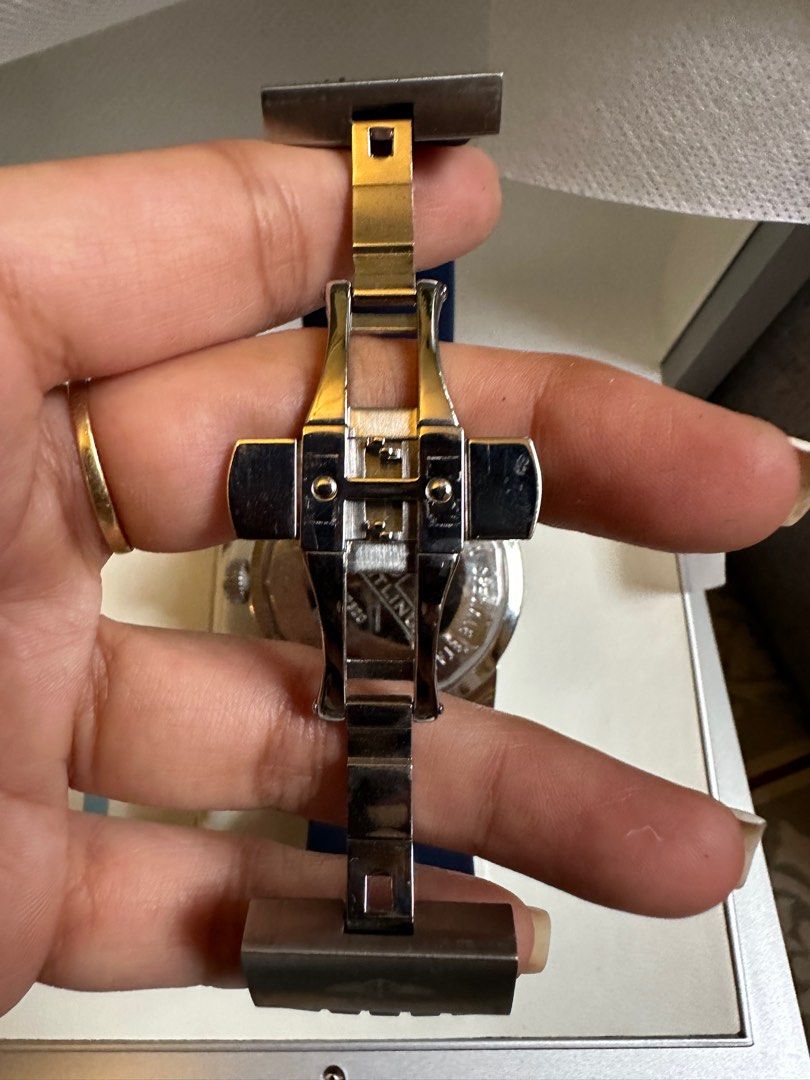 Authentic Breitling Super Ocean A17320 (Category: Men's Watches) located in Manila. Submitted by themeowski (Listing ID 1315268770, Image 3). Description: Breitling Super Ocean A17321 Please see photos for inclusions.