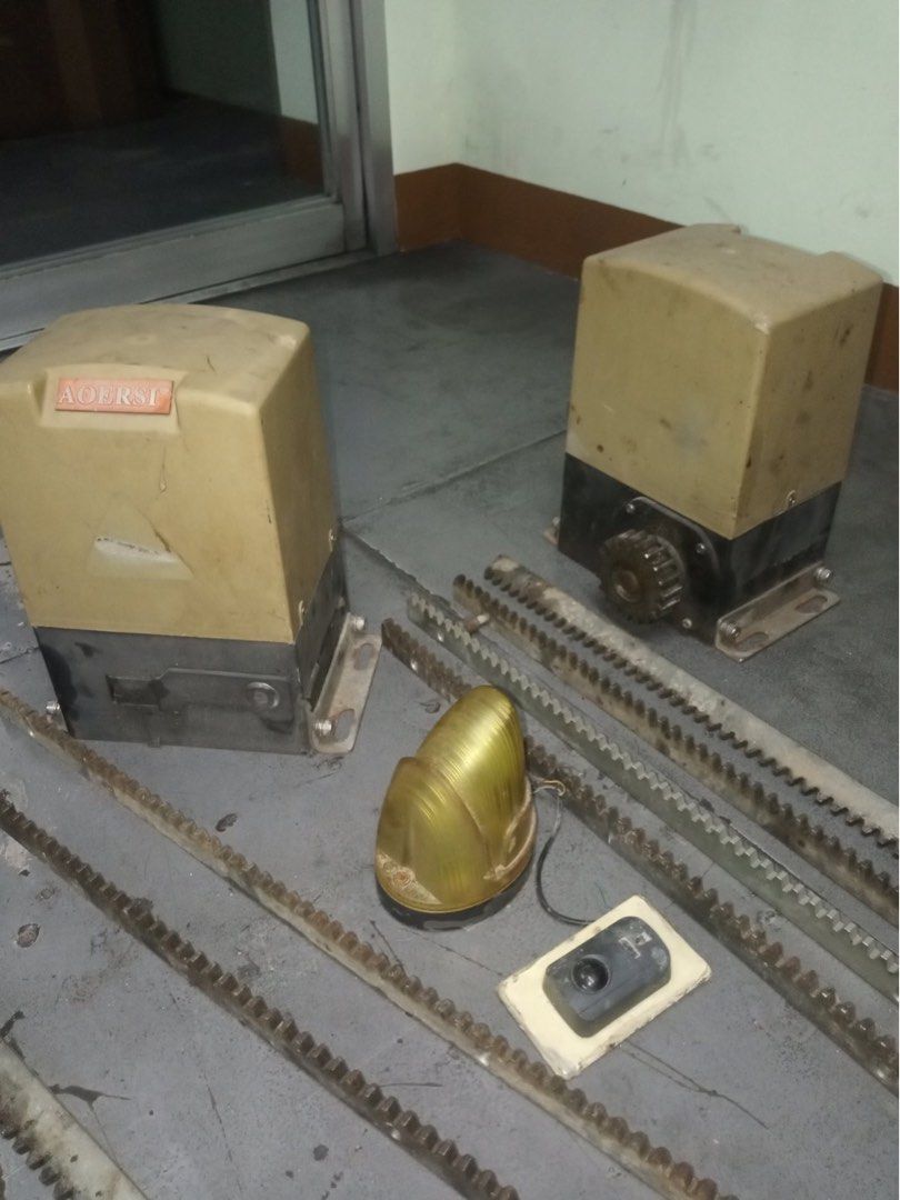 Automatic sliding gate (Category: Locks, Doors & Gates) located in Quezon City. Submitted by reudy (Listing ID 1315123822, Image 1). Description: Automated sliding gate Used Complete with 4 set of keys With new sensors 2 sets available All working .