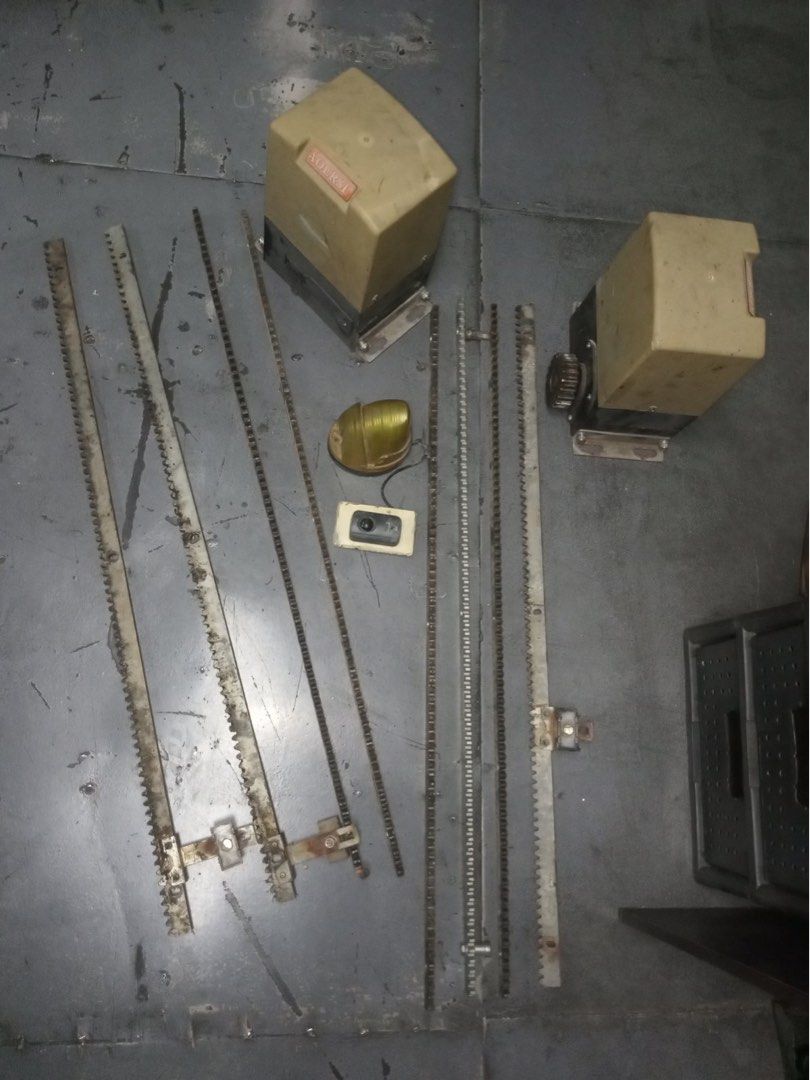 Automatic sliding gate (Category: Locks, Doors & Gates) located in Quezon City. Submitted by reudy (Listing ID 1315123822, Image 3). Description: Automated sliding gate Used Complete with 4 set of keys With new sensors 2 sets available All working .