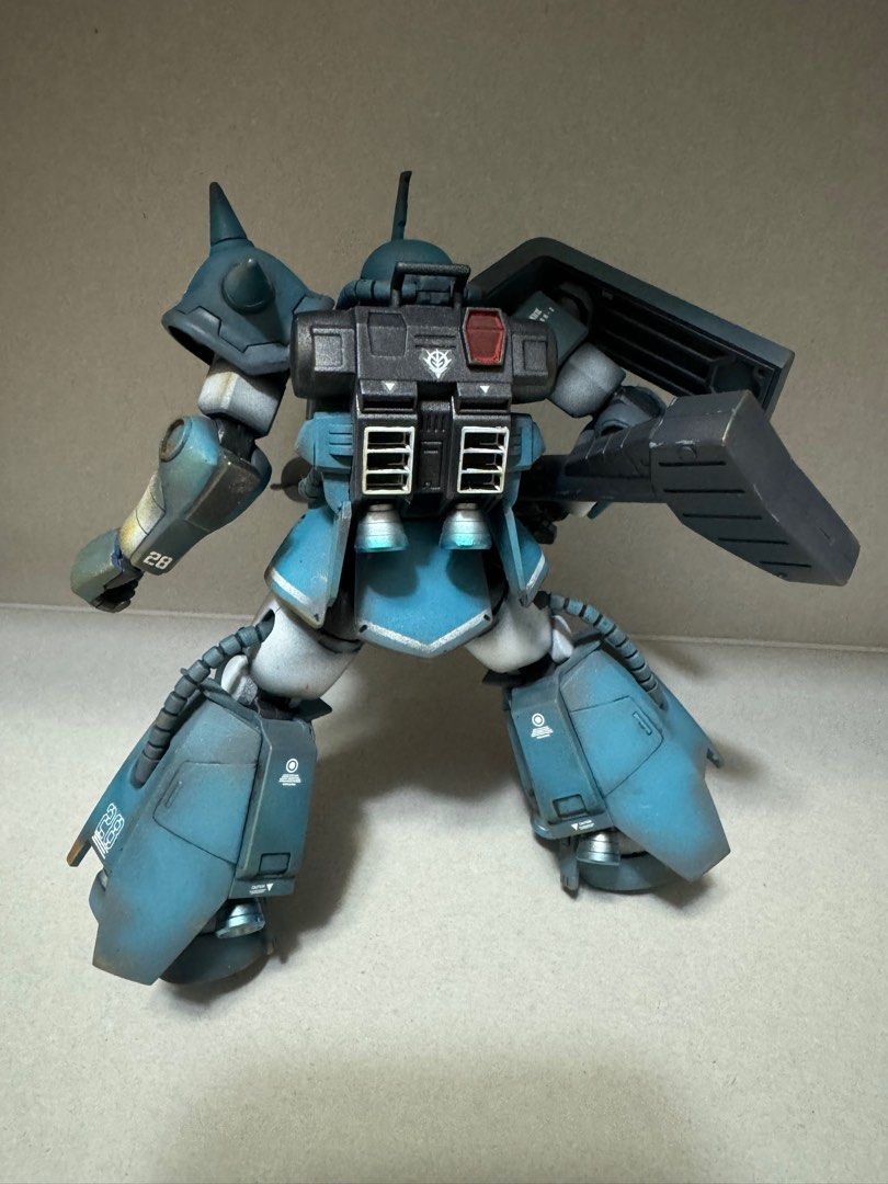 Bandai HGUC hg 高達模型 Robert Gilliam Ace Pilot MS-06 Zaku 高機動渣古 Gundam 上色 ...