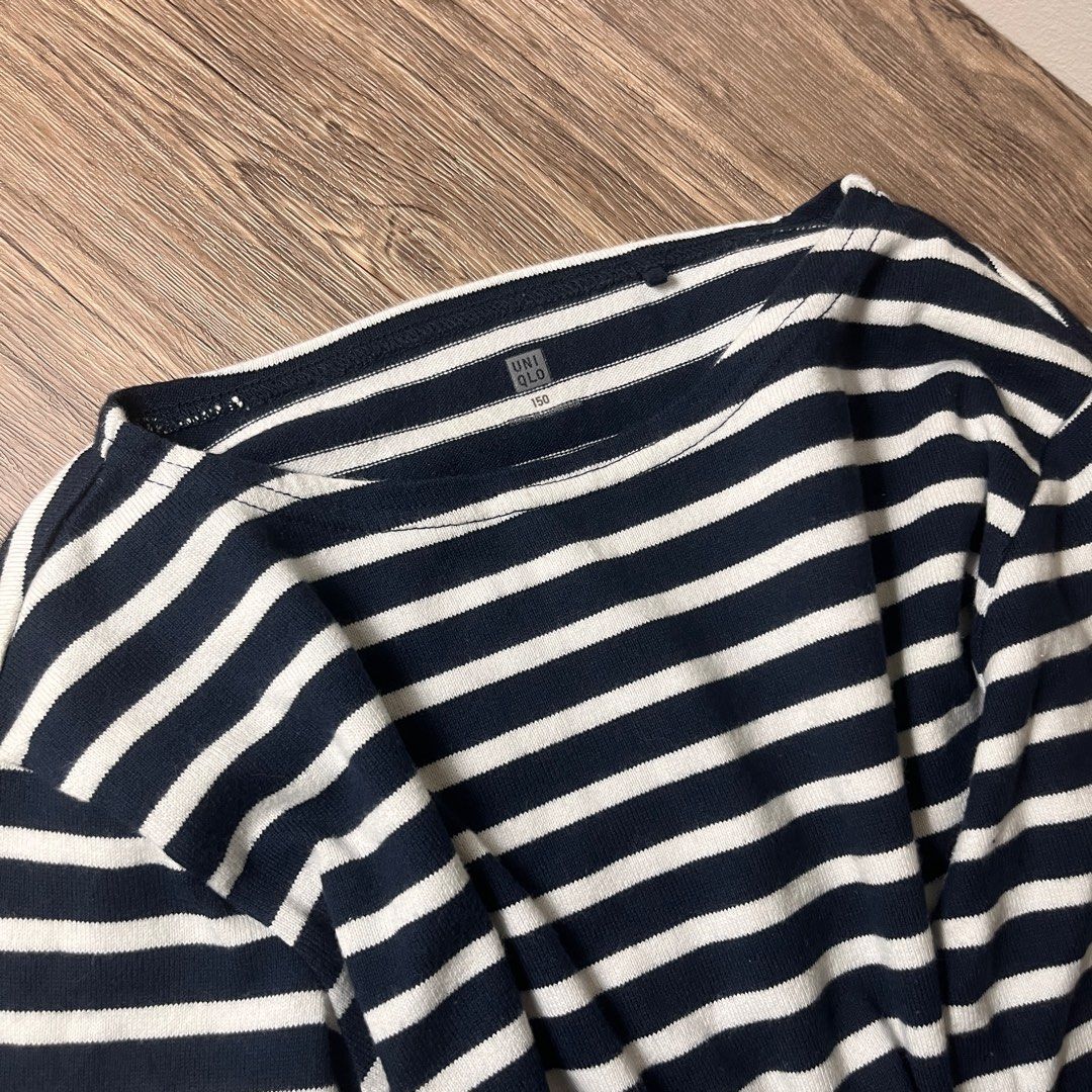 Deep Navy Blue Uniqlo Striped Long-sleeves (Category: Longsleeves) located in Cebu City. Submitted by svy22 (Listing ID 1315249282, Image 1). Description: ~No issues🔅 ~Size: 150, may fit sizes S-M ~Rfs: redoing wardrobe🥲 ~Payment via Gcash/Bank Transfer before shipping through JRS/Lalamove/Grab/ Maxim every Monday, Wednesday, and Friday🛵 (2nd pic is NOT!! the actual item; just inspo🦋) Message for any inquiries!!💭.