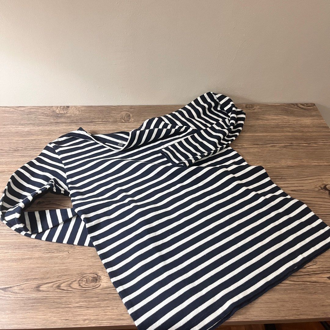 Deep Navy Blue Uniqlo Striped Long-sleeves (Category: Longsleeves) located in Cebu City. Submitted by svy22 (Listing ID 1315249282, Image 3). Description: ~No issues🔅 ~Size: 150, may fit sizes S-M ~Rfs: redoing wardrobe🥲 ~Payment via Gcash/Bank Transfer before shipping through JRS/Lalamove/Grab/ Maxim every Monday, Wednesday, and Friday🛵 (2nd pic is NOT!! the actual item; just inspo🦋) Message for any inquiries!!💭.
