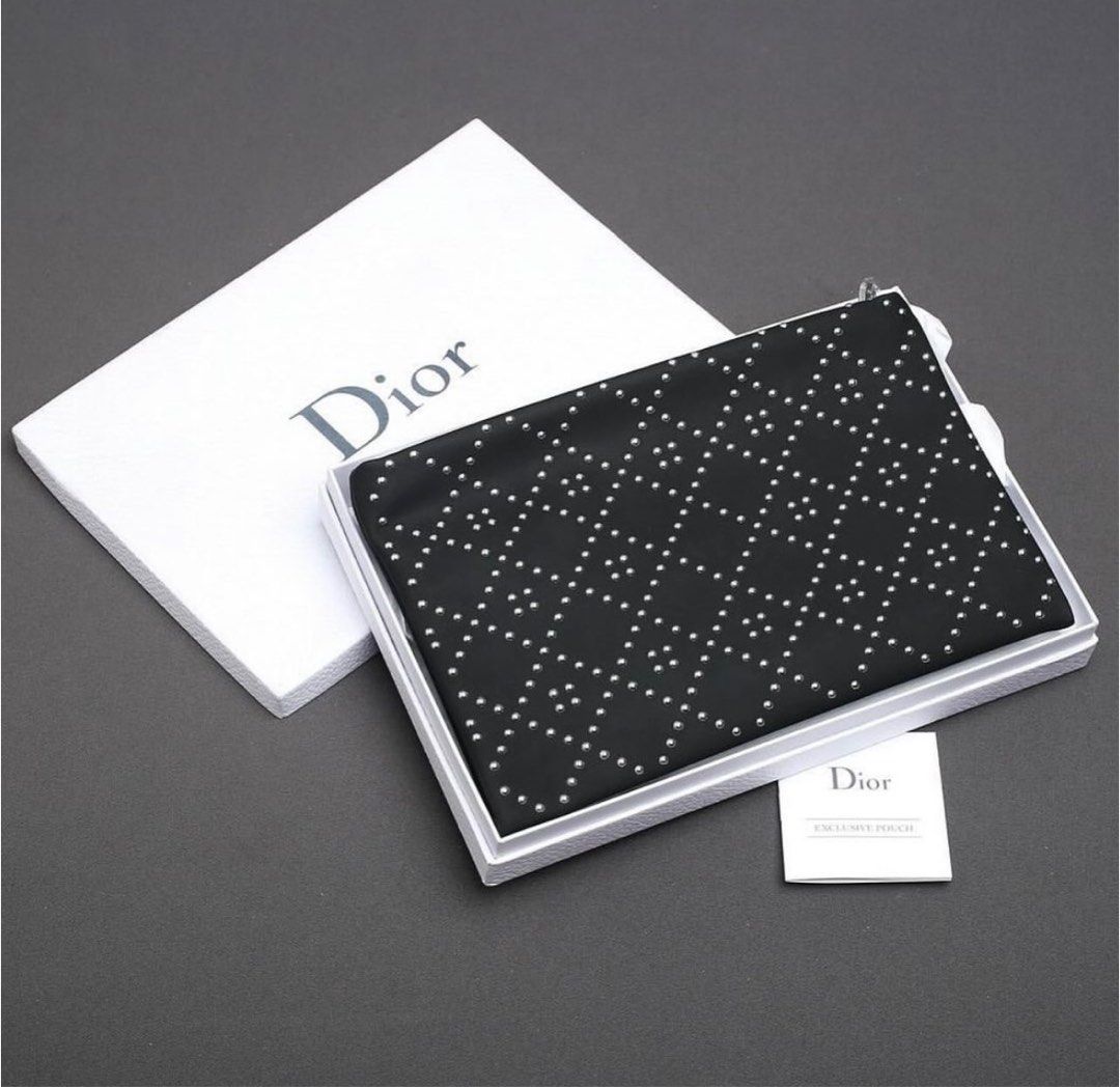 Dior beauty pouch wallet (Category: Luxury Bags & Wallets) located in Cainta. Submitted by adriannee (Listing ID 1315143677, Image 1). Description: Authentic gift with purchase from Dior - Comes with hard box only Can be gifted - Size 10 inches L x 6.5 inches Can fit your phone and powerbank and then some more stuff.