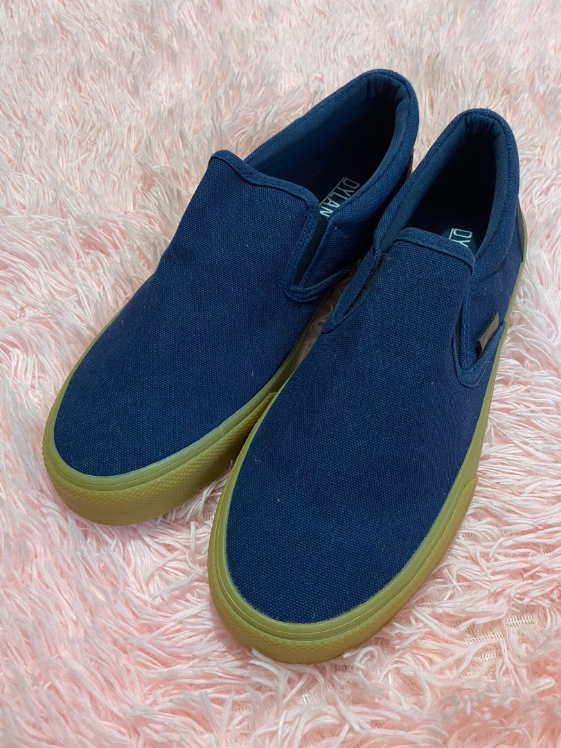 DYLAN WAVE SHOES FOR MEN Men s Fashion Footwear Sneakers on Carousell