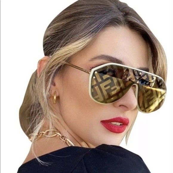 Fast Sale Cheap VGC Fendi ffm0039 Sunglasses 145 With hardcase and kain cleaner Nett Exclude ongkir 7 Fesyen Wanita Aksesoris di Carousell