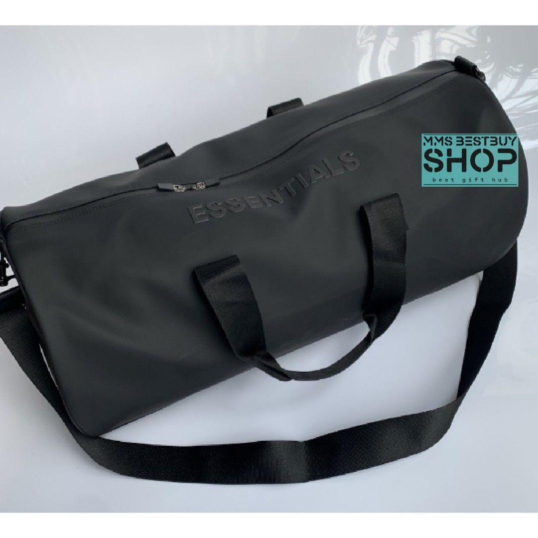FOg ESSENTIALS DUFFLE BAG LARGE (Category: Belt bags, Clutches and Pouches) located in Manila. Submitted by koleksyonnimike3 (Listing ID 1315171295, Image 1). Description: 💯💯 Authentic💯💯 (What you see.! what you get.!) 100% direct seller💯 inclusion: tags, ziplock color: Black 100% water proof materials: nylon, Oxford , leather 1 Liters limited stock only also available Lbc- Cash on delivery and cash on pick up Lalamove -same day cash on deli