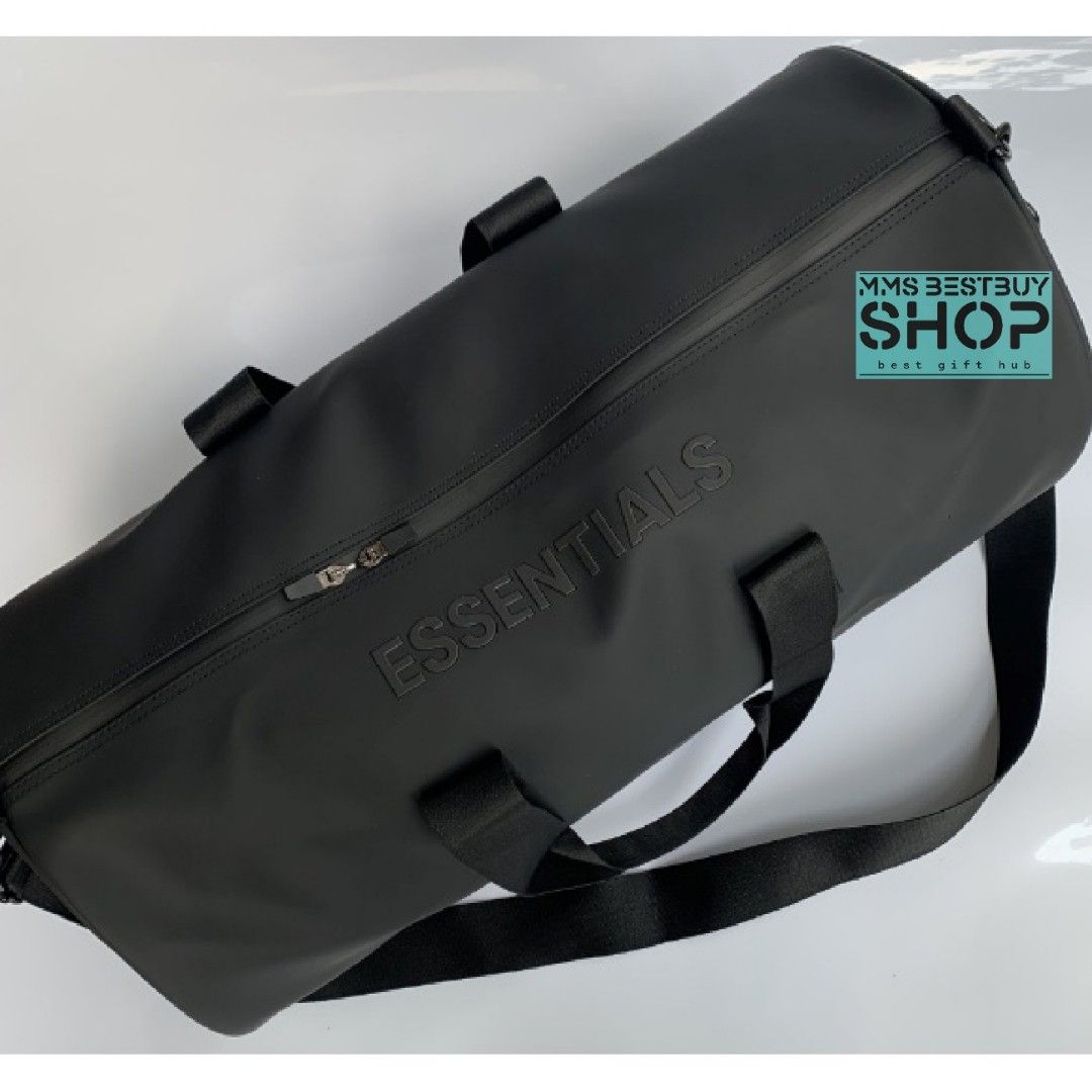 FOg ESSENTIALS DUFFLE BAG LARGE (Category: Belt bags, Clutches and Pouches) located in Manila. Submitted by koleksyonnimike3 (Listing ID 1315171295, Image 3). Description: 💯💯 Authentic💯💯 (What you see.! what you get.!) 100% direct seller💯 inclusion: tags, ziplock color: Black 100% water proof materials: nylon, Oxford , leather 1 Liters limited stock only also available Lbc- Cash on delivery and cash on pick up Lalamove -same day cash on deli