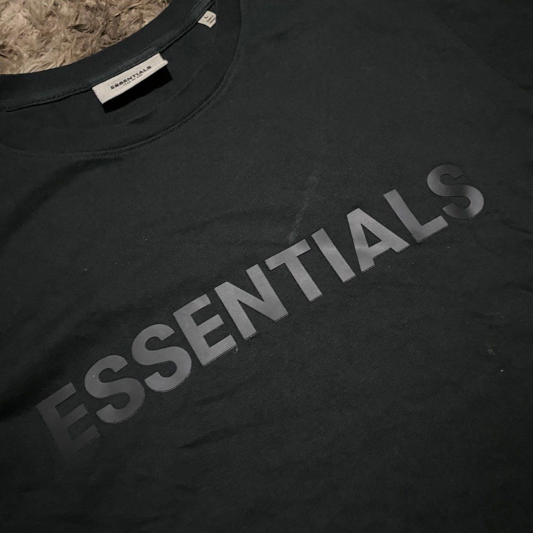 FOG Essentials SS20 Tee Black (Category: Tshirts & Polo Shirts ) located in San Fernando. Submitted by dopaminesupplyy (Listing ID 1315263087, Image 2). Description: Size Large 21 width 28 length Authentic Issue need wash only.