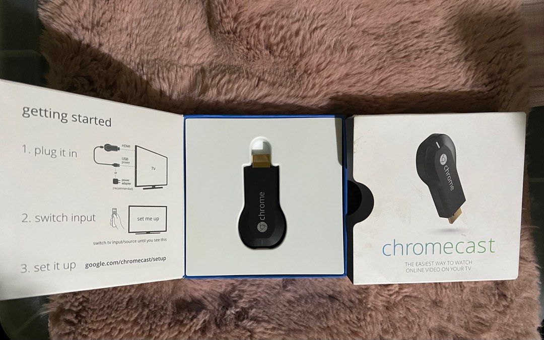 Google Chromecast 1st Generation (Category: Electrical, Adaptors & Sockets) located in Valenzuela. Submitted by cinnameow (Listing ID 1315270744, Image 2). Description: Never been used. Just in storage! Location: Valenzuela city PAYO thru gcash The original Chromecast measures 2.83 inches (72 mm) in length and has an HDMI plug built into the body. It contains the Marvell Armada 1500-mini 88DE3005 system on a chip (SoC) running an ARM Cortex-A9 pr
