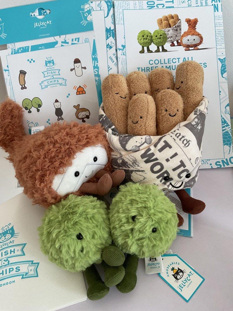 Jellycat World Exclusive London Set Amuseable Lily Fish, Cosy