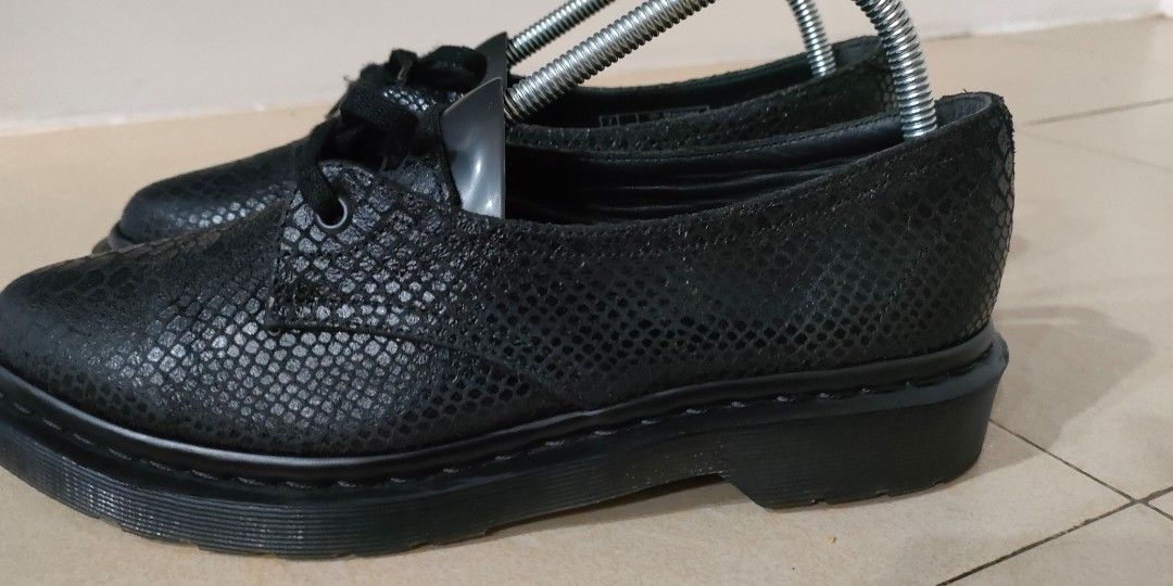 Kasut kerja Dr Martens Siano Men s Fashion Footwear Casual shoes on Carousell