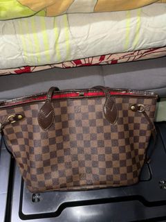 (Category: ) located in . Submitted by danishhakimwardrobe (Listing ID 1315288008, Image 1). Description: .