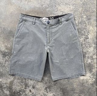(Category: ) located in . Submitted by legvesstore (Listing ID 1315186239, Image 1). Description: .