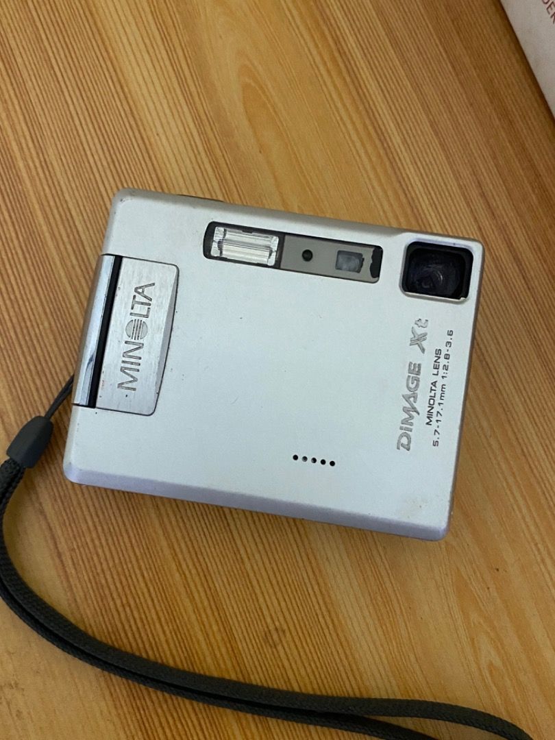 Minolta DiMAGE Xt Digicam (UNTESTED) (Category: Cameras) located in Caloocan City. Submitted by ninagrace88459 (Listing ID 1315275155, Image 1). Description: Please note that this camera is UNTESTED and its operational status is unknown. Sold as-is. Price negotiable. Location: Commonwealth, QC MOP: Gcash or COD MOD: Lalamove or whichever the buyer prefers. (Buyer will handle the SF).