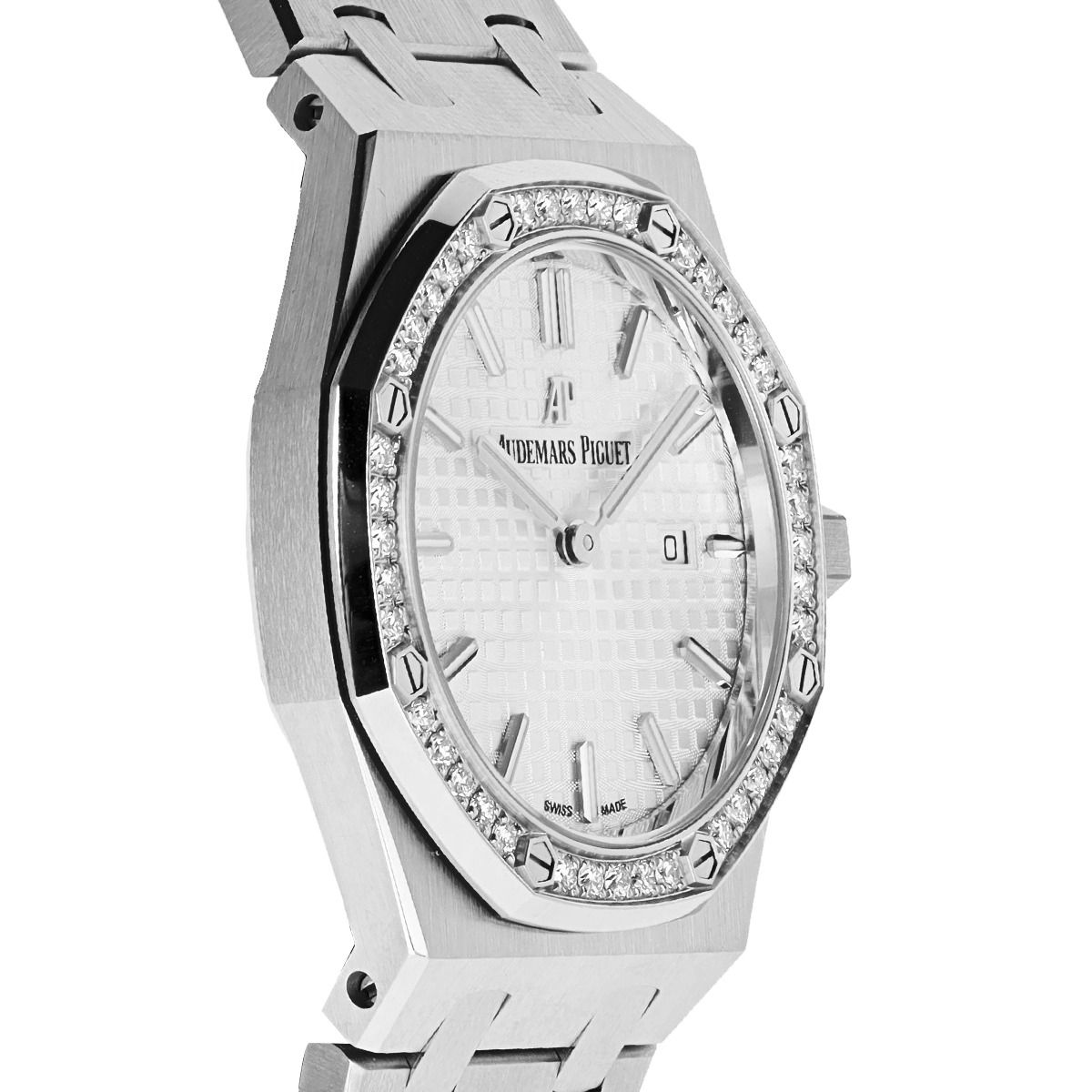 Mint 2020 Audemars Piguet Royal Oak Lady 67651ST 67651ST.ZZ.1261ST.01 Silver (Category: Watches) located in Singapore. Submitted by luxehouze (Listing ID 1252274497, Image 3). Description: Join our Community for special deals and latest arrivals! //bit.ly/Watches_SG Audemars Piguet Royal Oak Lady 67651ST 67651ST.ZZ.1261ST.01 Silver Please contact us for product availability Watch Details: SKU: 0009805 Condition: Mint / Like New (95%) Dial: Silver