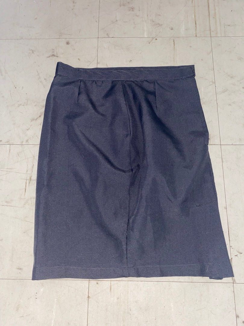 OLFU SHS UNIFORM (Category: Blouses) located in Manila. Submitted by sesamesoul (Listing ID 1315211117, Image 2). Description: 500 for set (negotiable) blouse and vest - small skirt - 26-27 waistline.