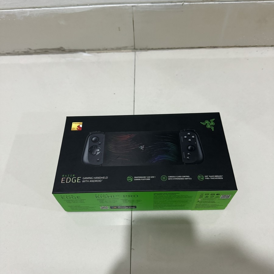 razer edge gaming handheld android + razer kishi v2 pro controller ...