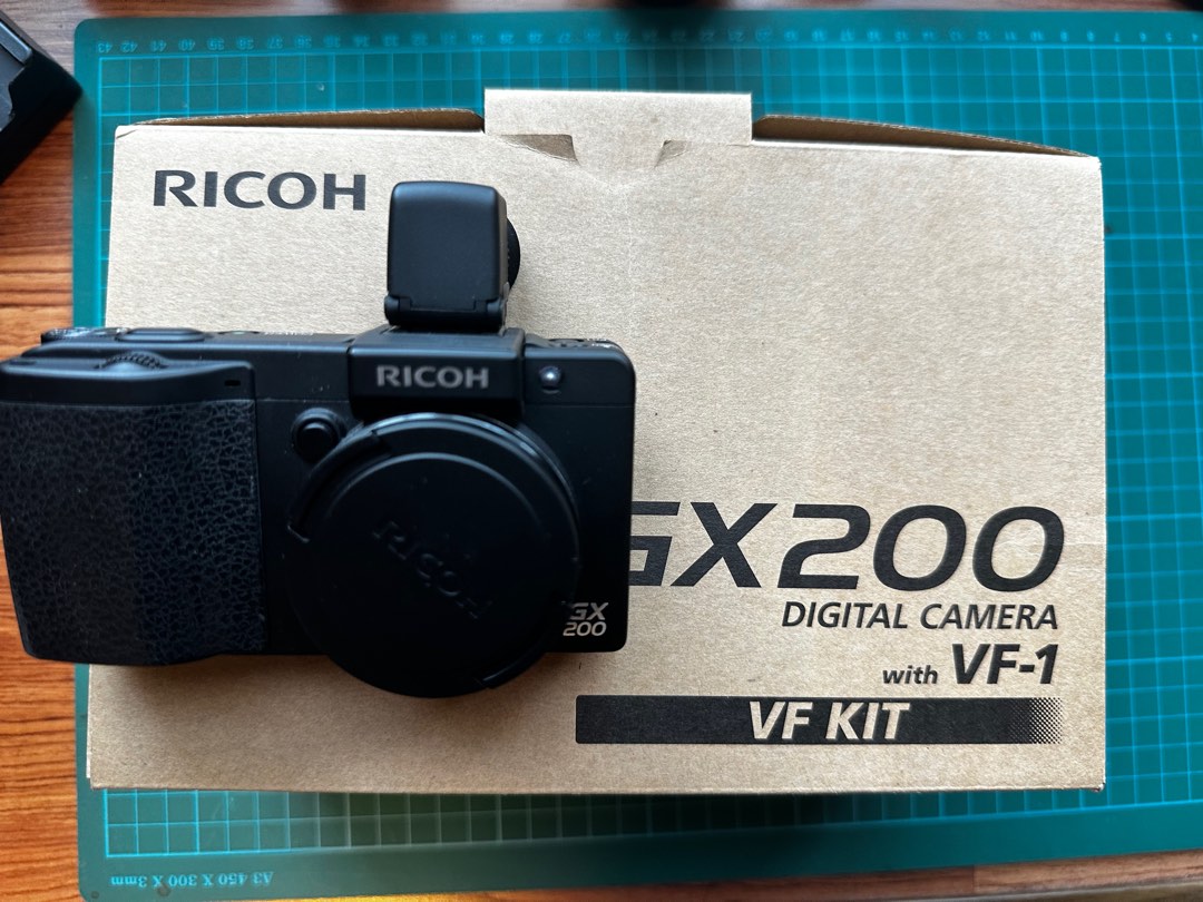 RICOH GX200 デジタルカメラ キャッ RICOH GX200 デジタルカメラ キャッ