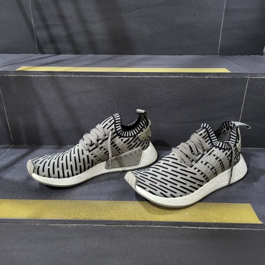 Sepatu adidas nmd r2 store