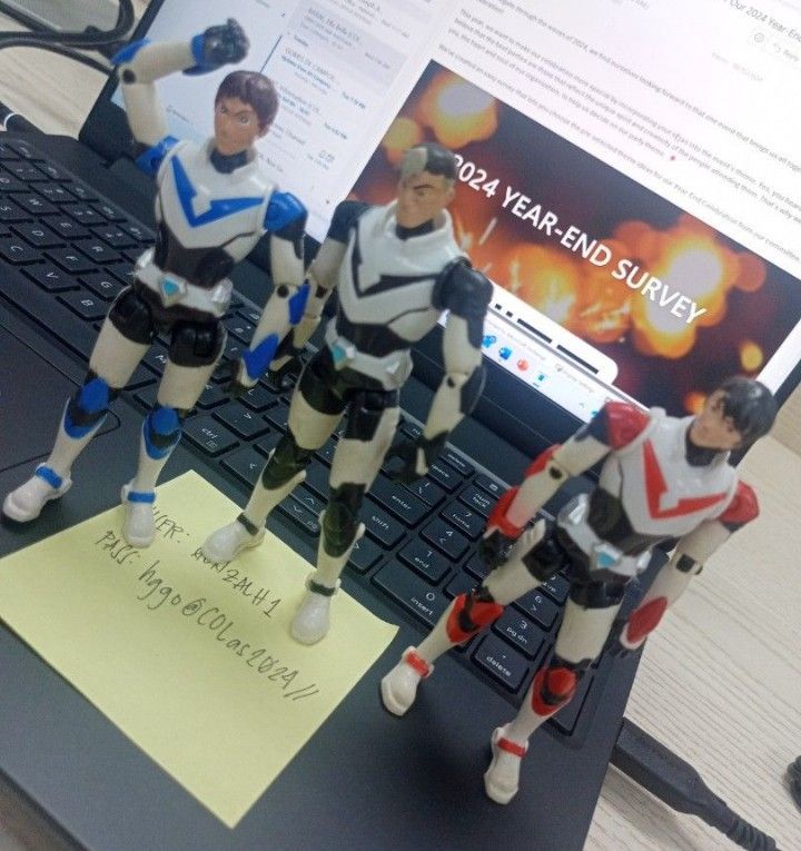 Voltron Netflix Legacy pilot only set figure (Category: Figurines & Statues) located in Caloocan City. Submitted by keziahpauline1008-22988 (Listing ID 1282225925, Image 1). Description: pilot set only, no accessories included what you see is what you get some joints maybe loose.