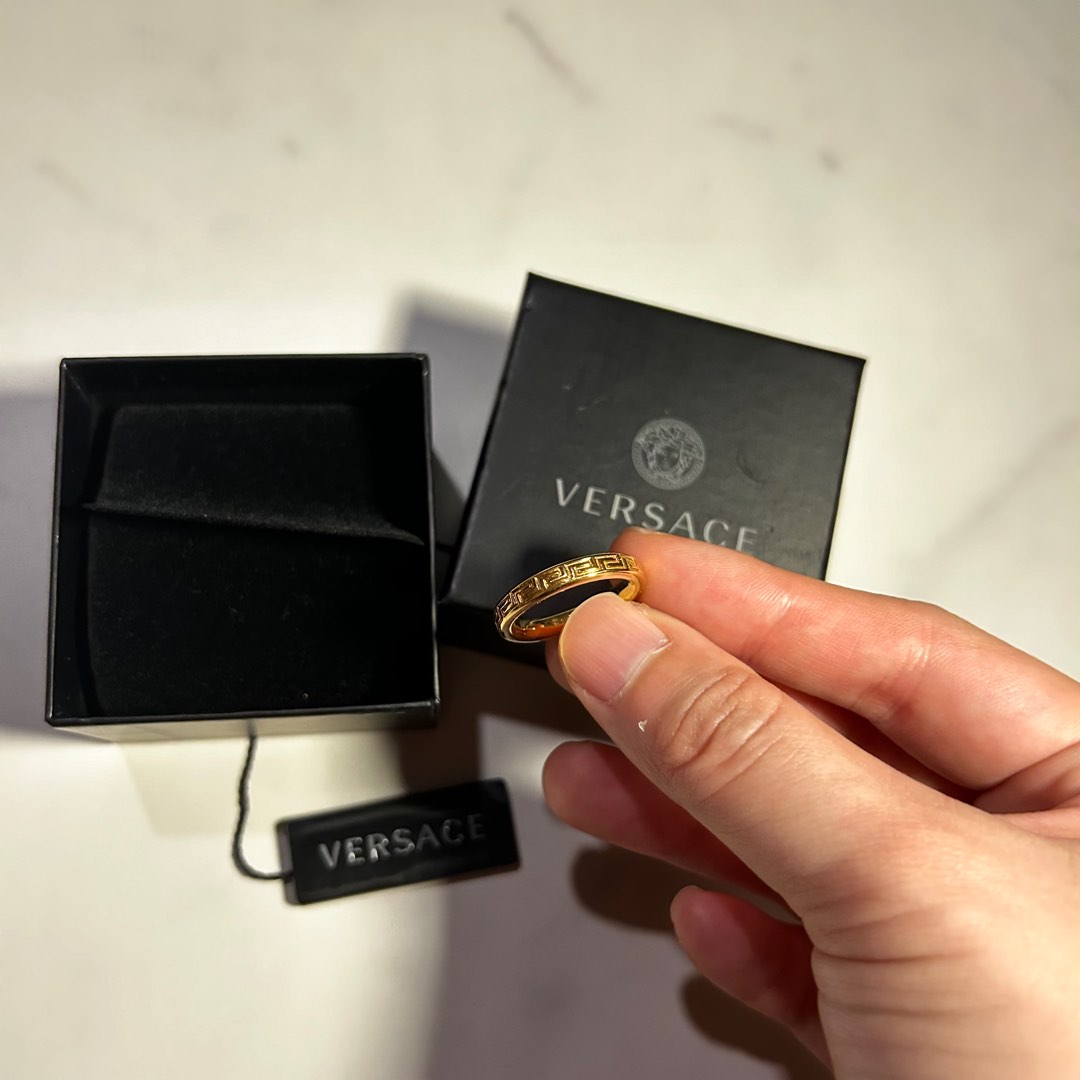 Versace engraved greek key ring hot sale