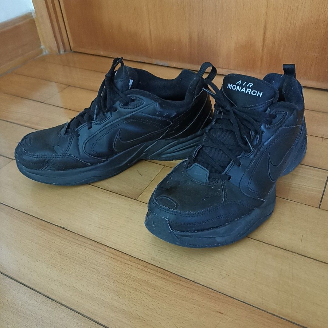 air monarch triple black Nike cushion knee protection Carousell