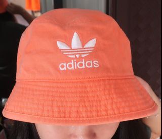 (Category: ) located in . Submitted by thrift.find (Listing ID 1312070563, Image 1). Description: .