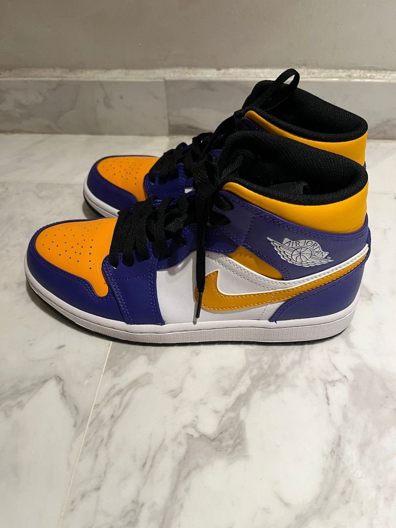 Jordan 1 mid lakers on feet best sale