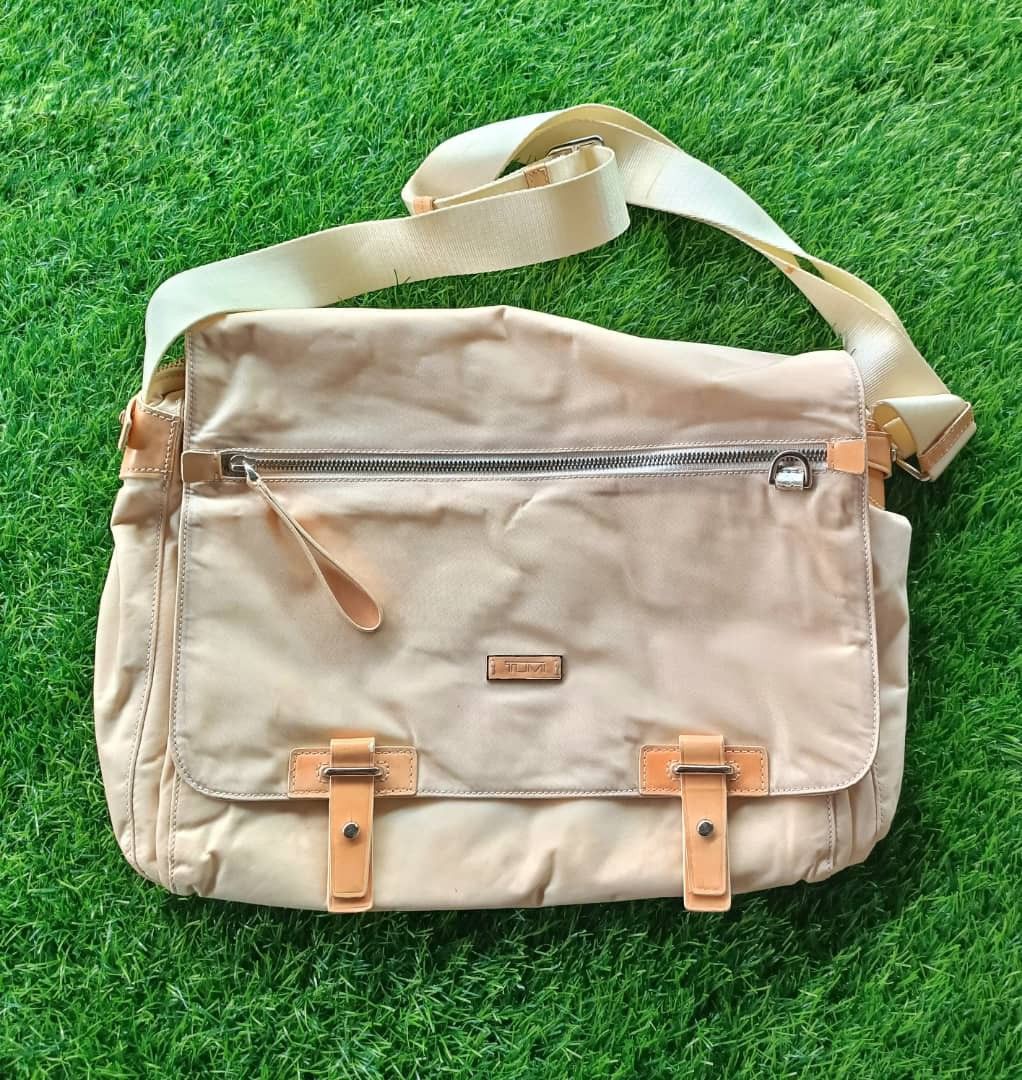 Harga sling bag tumi original discount