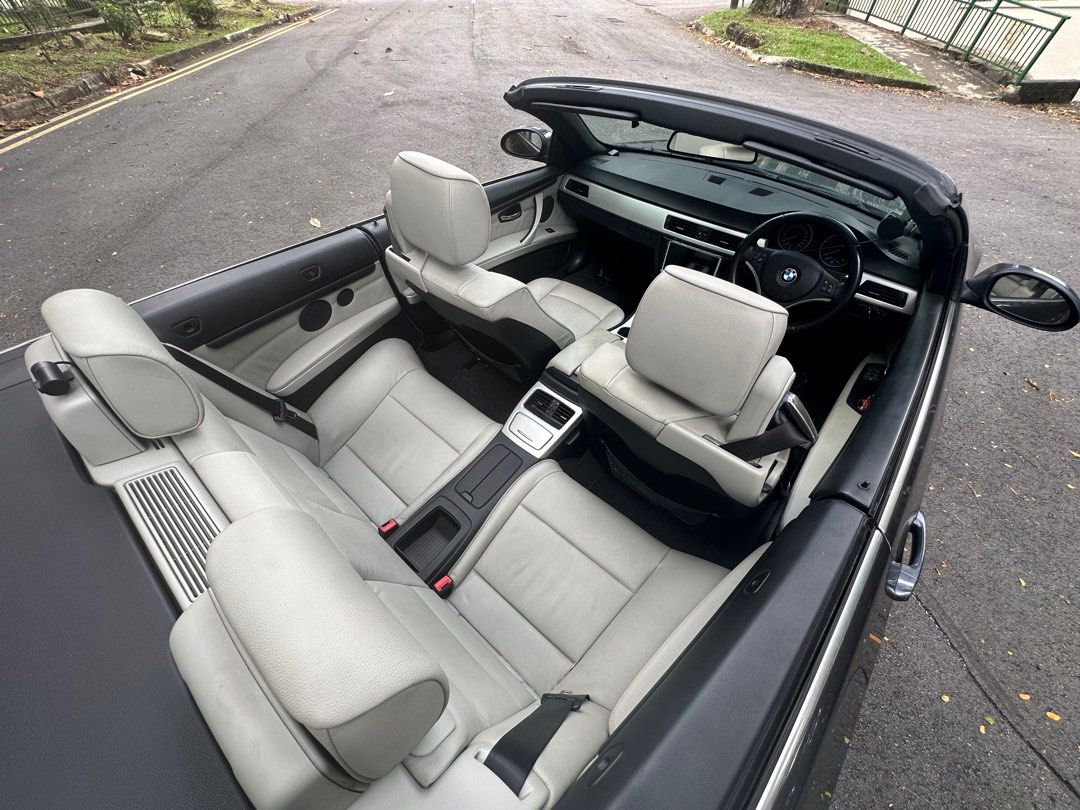 BMW 3 Series Coupe 325i (A) (Category: Used Cars) located in Singapore. Submitted by grazeland (Listing ID 1312053936, Image 3). Description: Features: Retractable hardtop, 2.5L inline six engine producing 214bhp and 185nm torque, 6 speed automatic transmission, leather seats, advanced safety systems. Accessories: Leather seats, Bluetooth connectivity, upgraded s rims, reverse sensors, anti-lock braking system ABS and electronic brake force distr