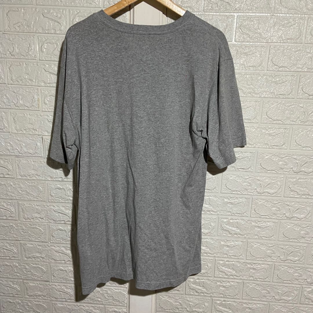 Carhartt Shirt Original (Category: Tshirts & Polo Shirts ) located in Quezon City. Submitted by mattyyyyyyy (Listing ID 1312072268, Image 3). Description: Size medium loose fit (fit to large) Condition: 9.5/10 QC AREA.