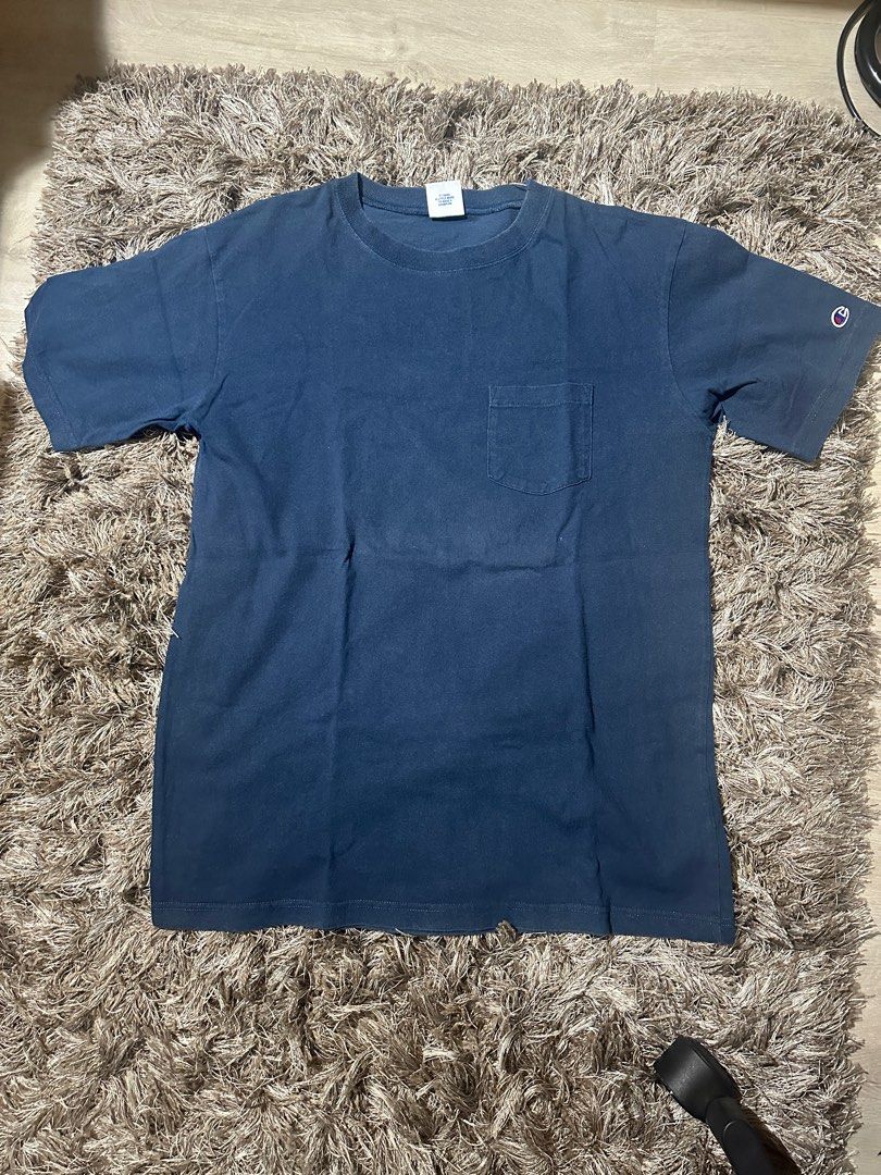 Champion shirt (Category: Tshirts & Polo Shirts ) located in Valenzuela. Submitted by d_lai (Listing ID 1312037434, Image 1). Description: Champion shirt Large 9/10 Lightly used.