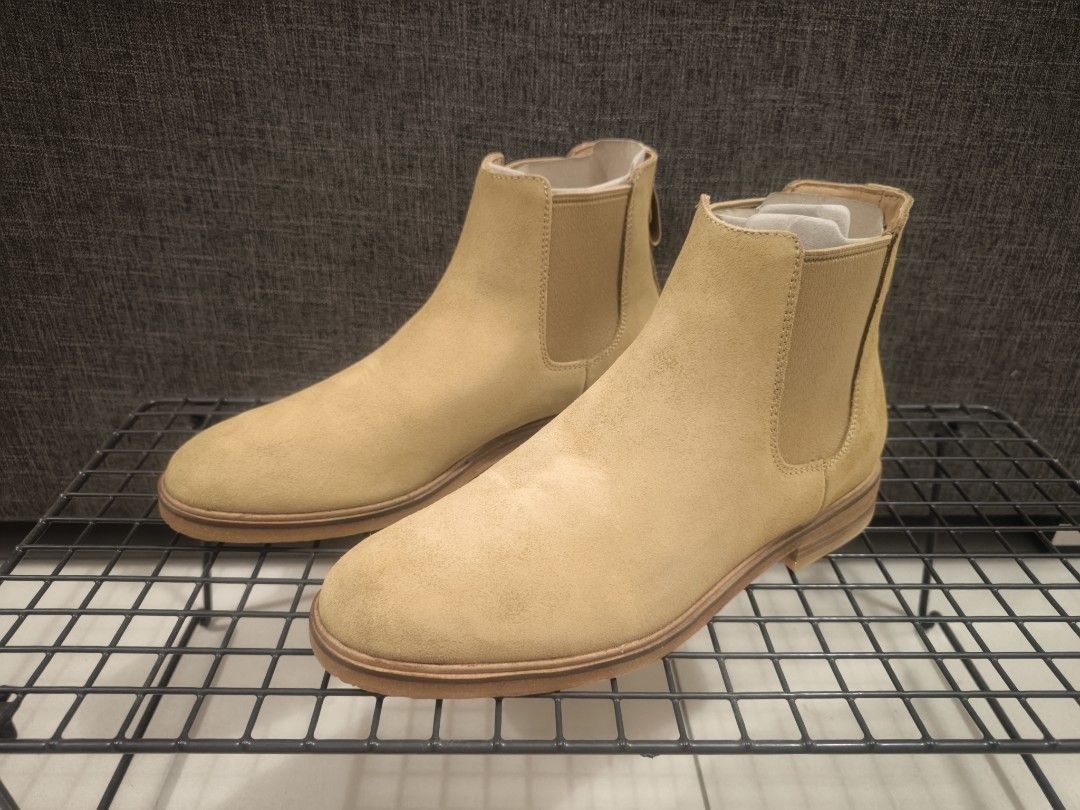 Clarks Clarkdale Gobi Dark Sand Suede Chelsea Boots UK8 EU42 Brand New in Box Unworn Retail Price RM799 Men s Fashion Footwear Boots on Carousell