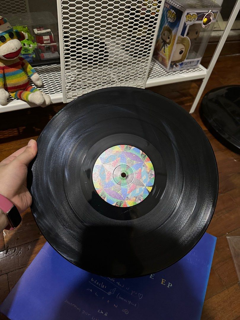 Coldplay Kaleidescope Vinyl LP (Category: Vinyls) located in Pasig City. Submitted by berbapam-98089 (Listing ID 1311926589, Image 3). Description: Coldplay Kaleidescope Vinyl LP - In good condition, played 3x - can do Grab at buyer’s expense - Meet up: SM East Ortigas (Fri-Sun) or Rockwell/Power Plant Mall (Thursday) - MOP: Gcash/Maya/BP|/Seabank - can send more photos upon request.
