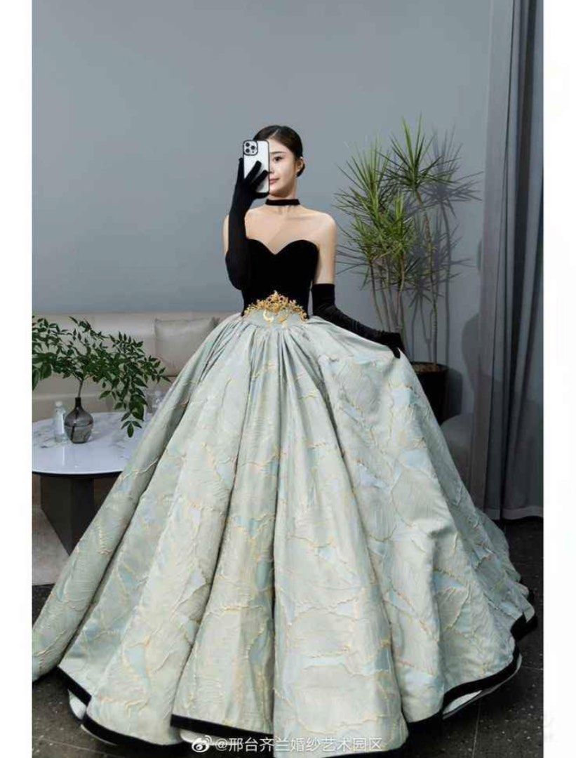DEBUT GOWN FOR SALE WITH INCLUSIONS Women s Fashion Dresses Sets Evening dresses gowns on Carousell