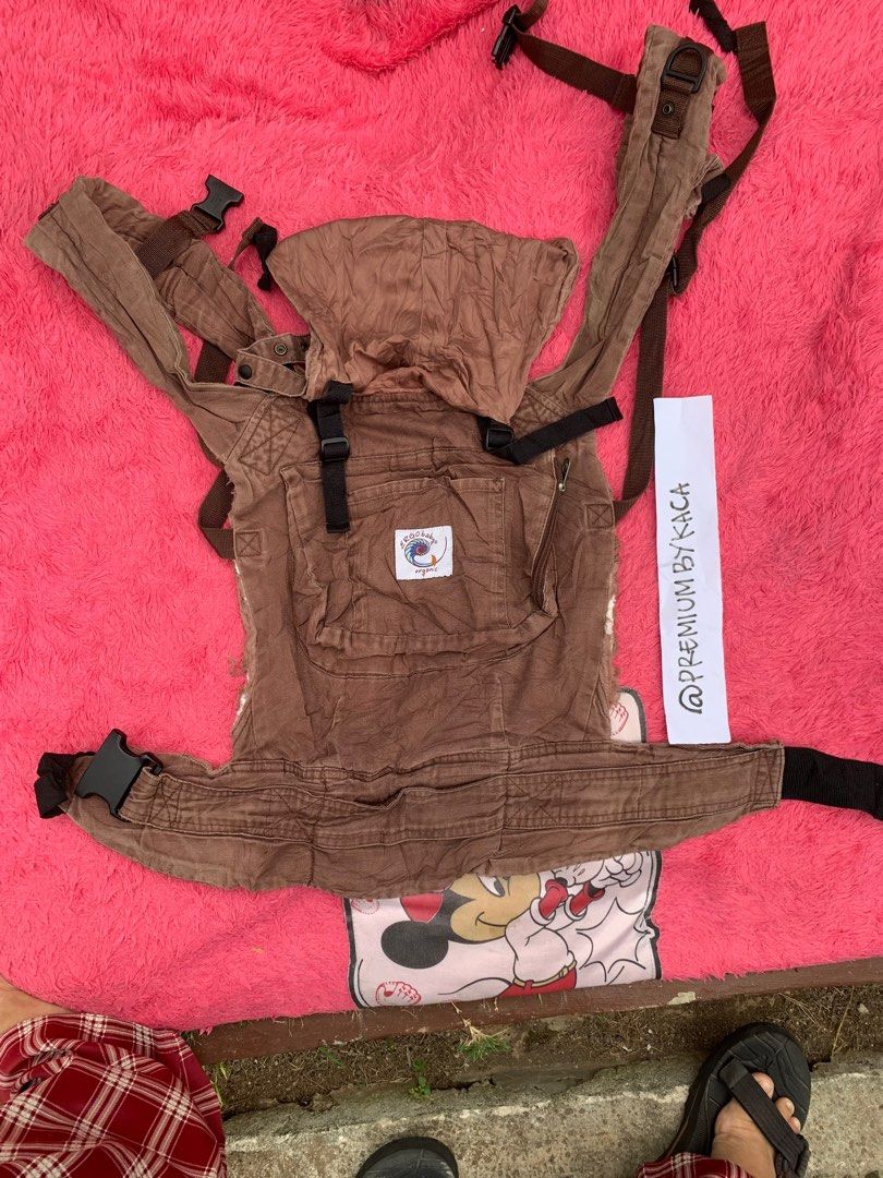 Ergo baby carrier chocolate brown top