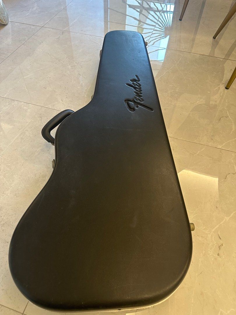 Fender hardcase (Category: Music Accessories) located in Singapore. Submitted by muhdnaddy (Listing ID 1312006921, Image 1). Description: Selling used fender hardcase. .