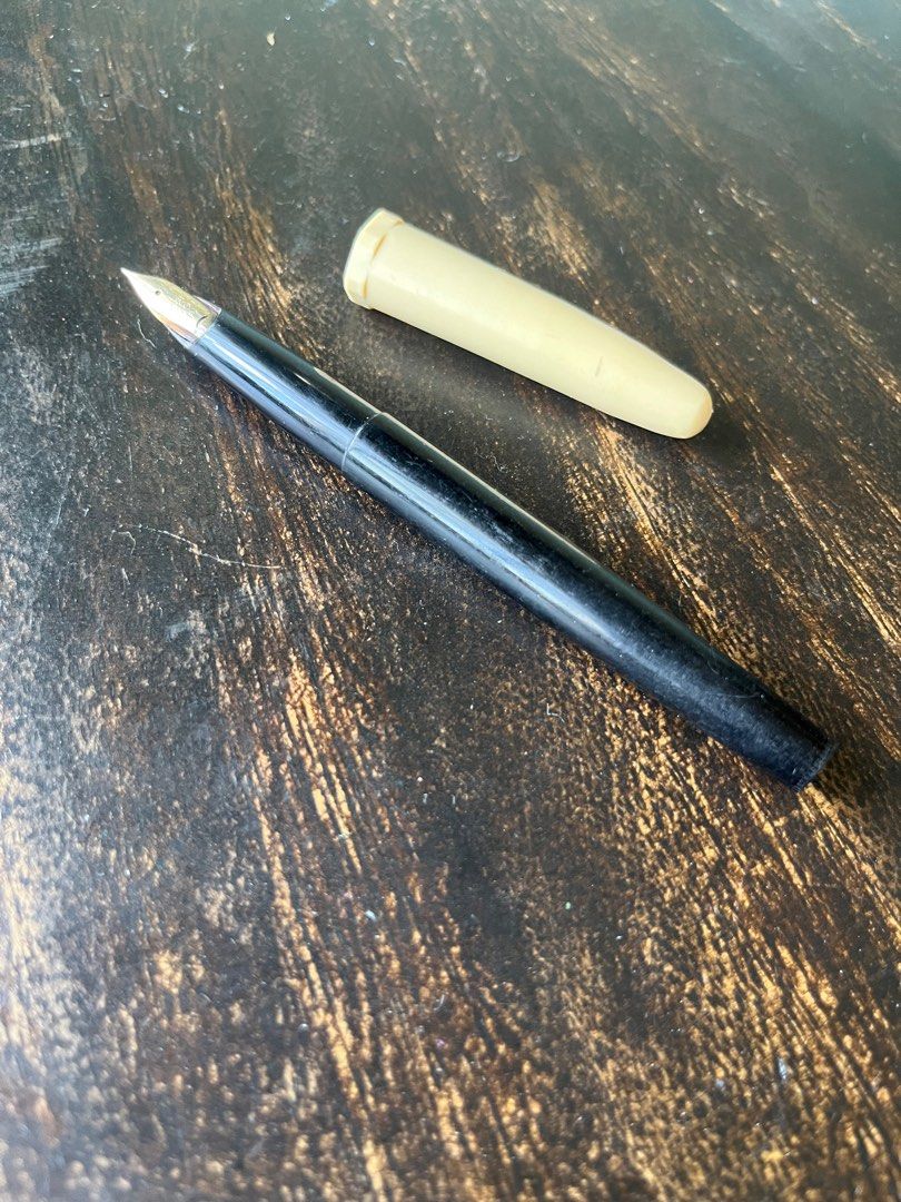 Pilot Fountain Pens (Category: Stationery & School Supplies) located in Pasay City. Submitted by beye01 (Listing ID 1311925032, Image 3). Description: 1 lot fountain Pilot fountain pens. OBO. 1- 14k-585 1- H978 1- SVP - 20FB Selling as lot. Needs ink replacement. Please check out my other items for sale. Thanks!.