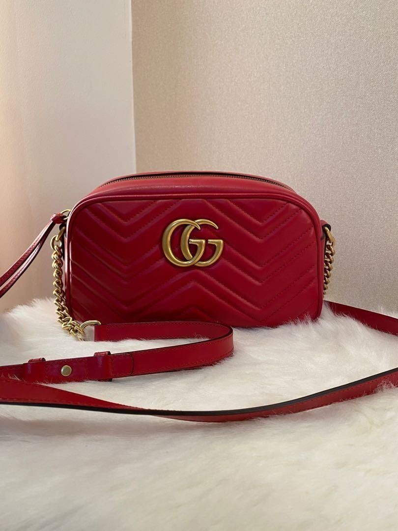 Gucci matelasse shoulder bag shop